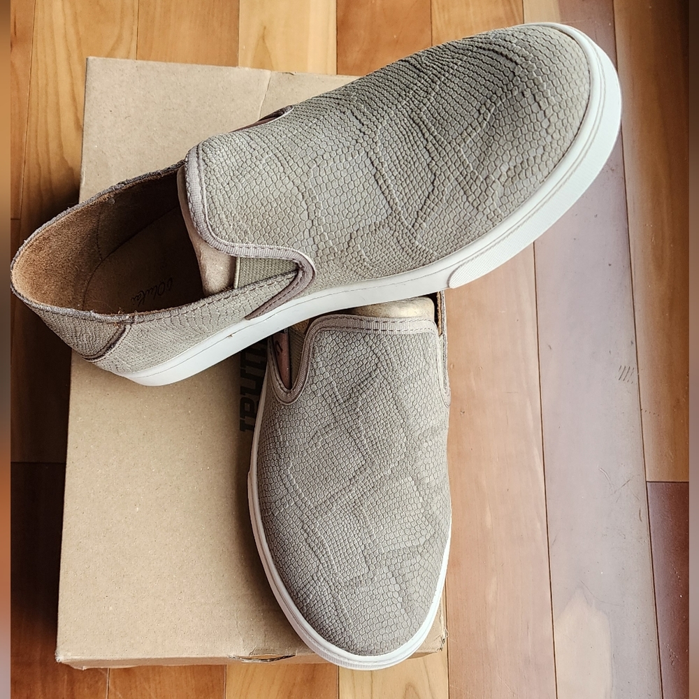 BNIB OluKai Pehuea leather womens size 8 eu 38 Clay Honu